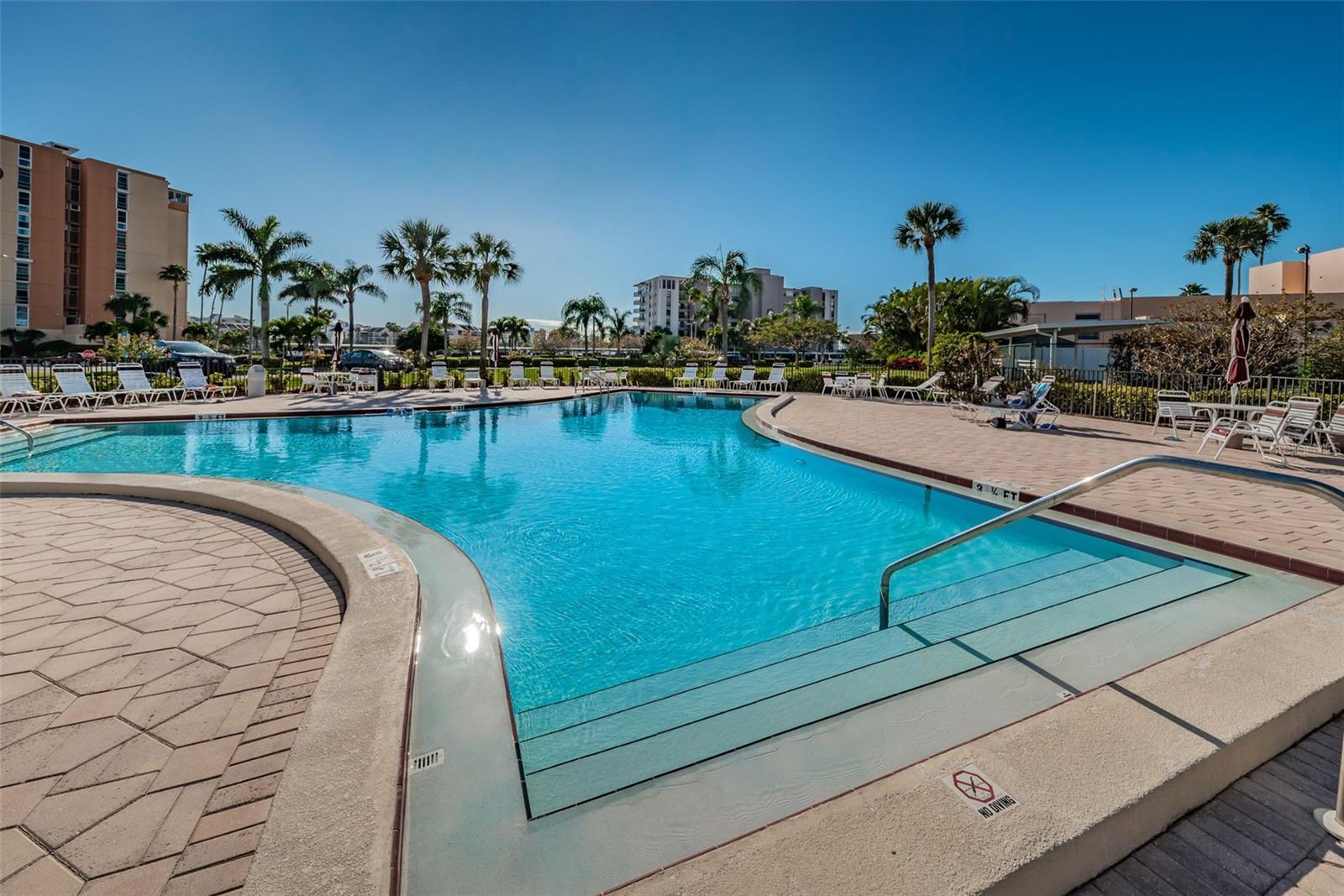 Image 64 of 90 For 7420 Bay Island Drive S 171