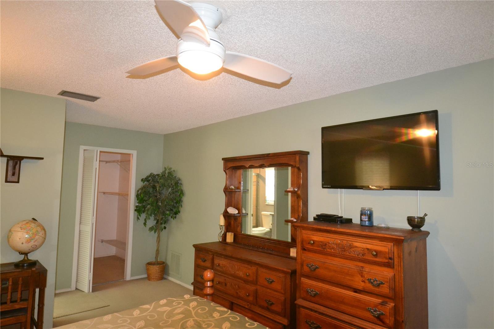 Image 13 of 47 For 3276 Buckhorn Drive