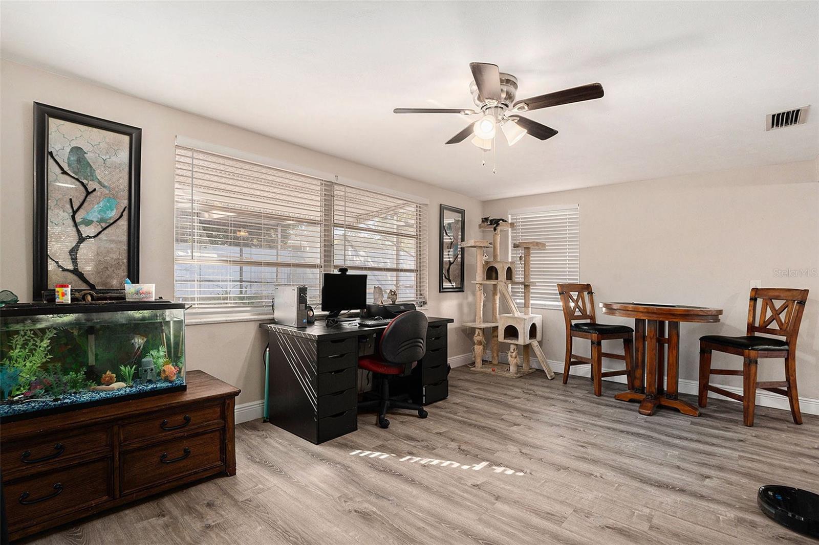 Image 12 of 28 For 6406 Pawling Avenue