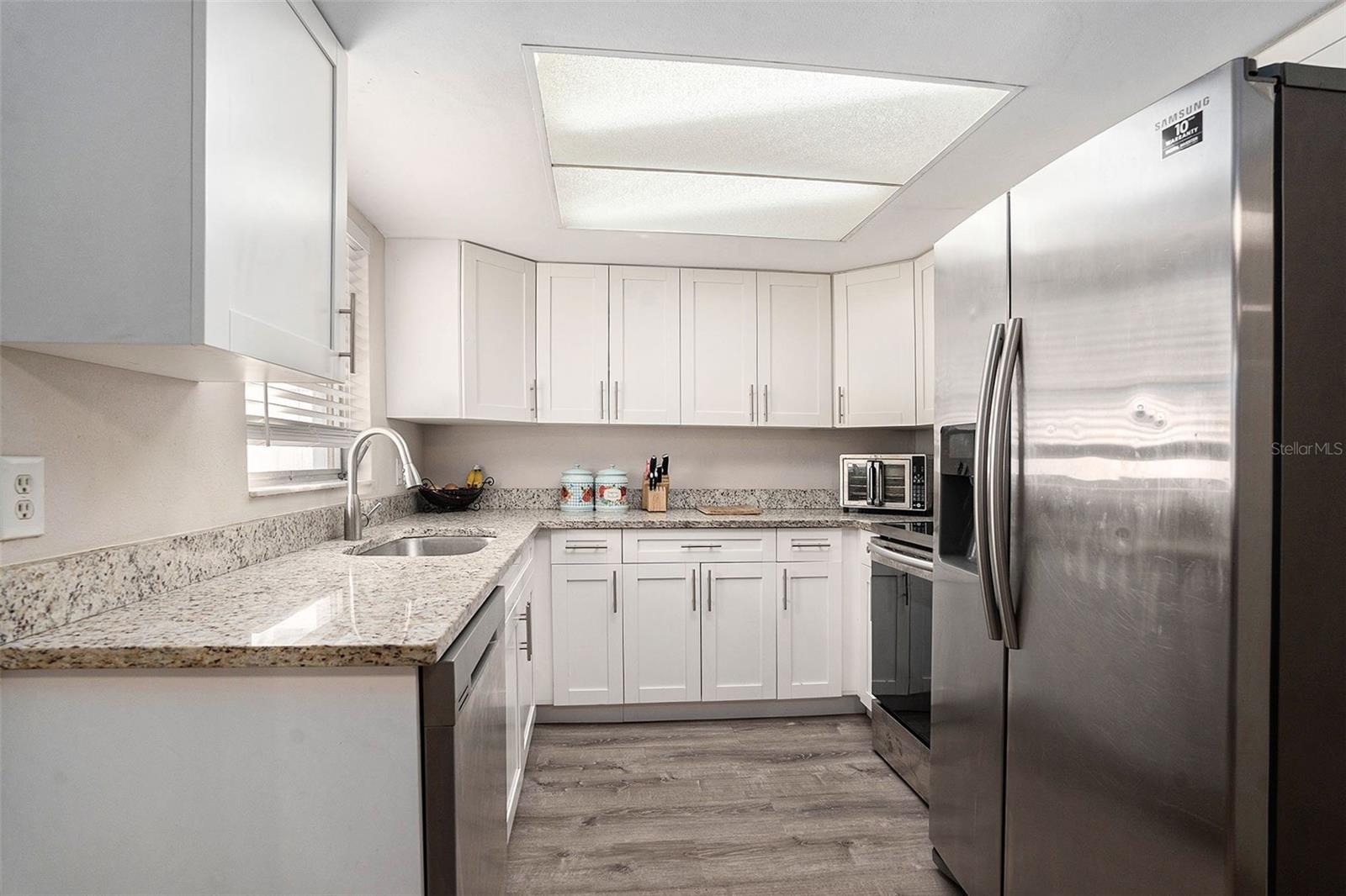 Image 17 of 28 For 6406 Pawling Avenue