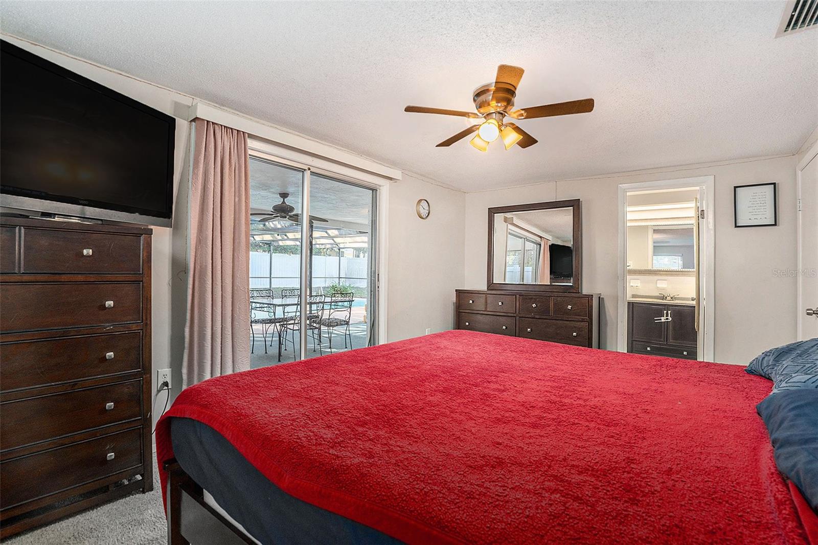 Image 21 of 28 For 6406 Pawling Avenue