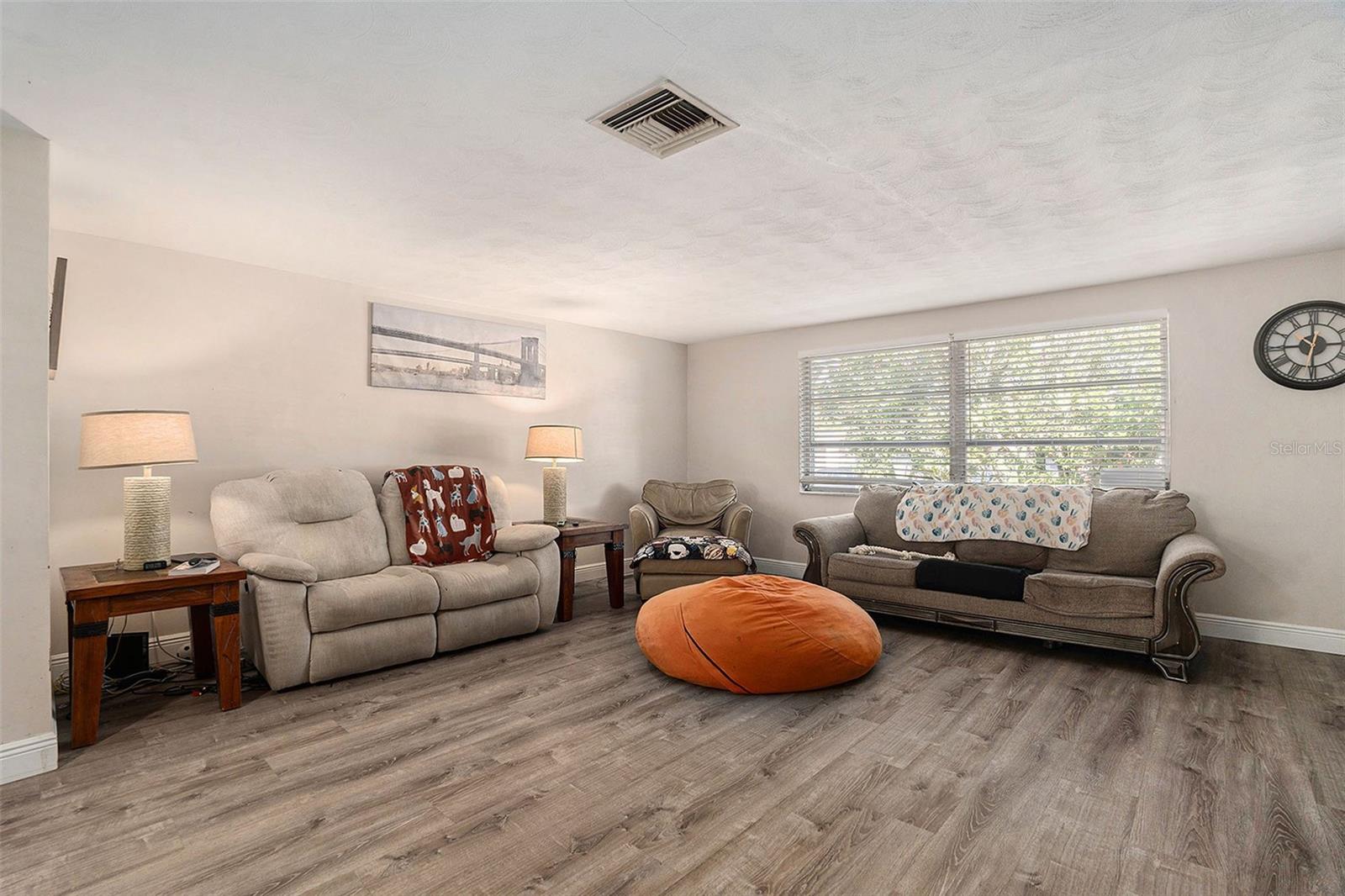 Image 9 of 28 For 6406 Pawling Avenue