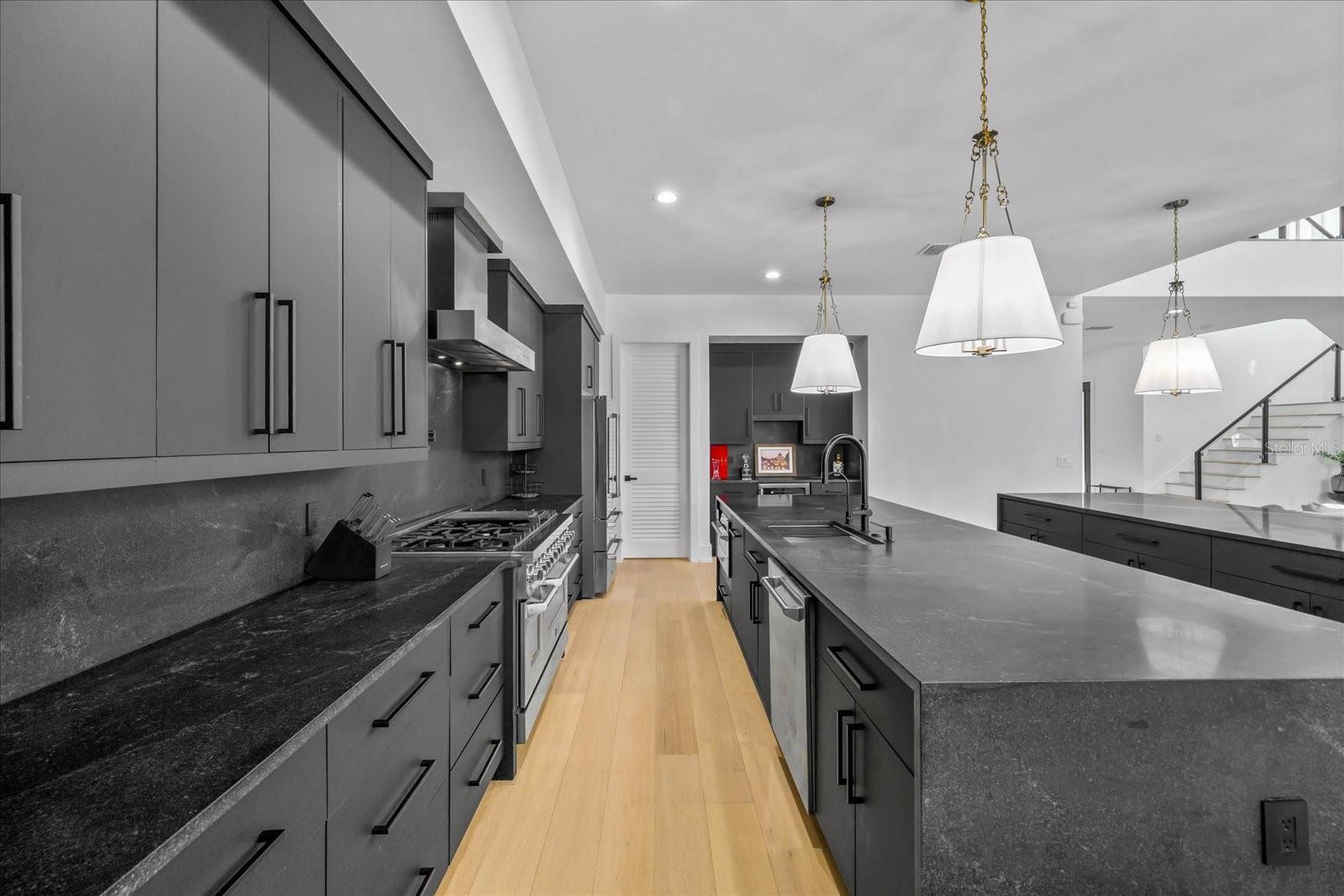 Image 13 of 73 For 4717 Estrella Street