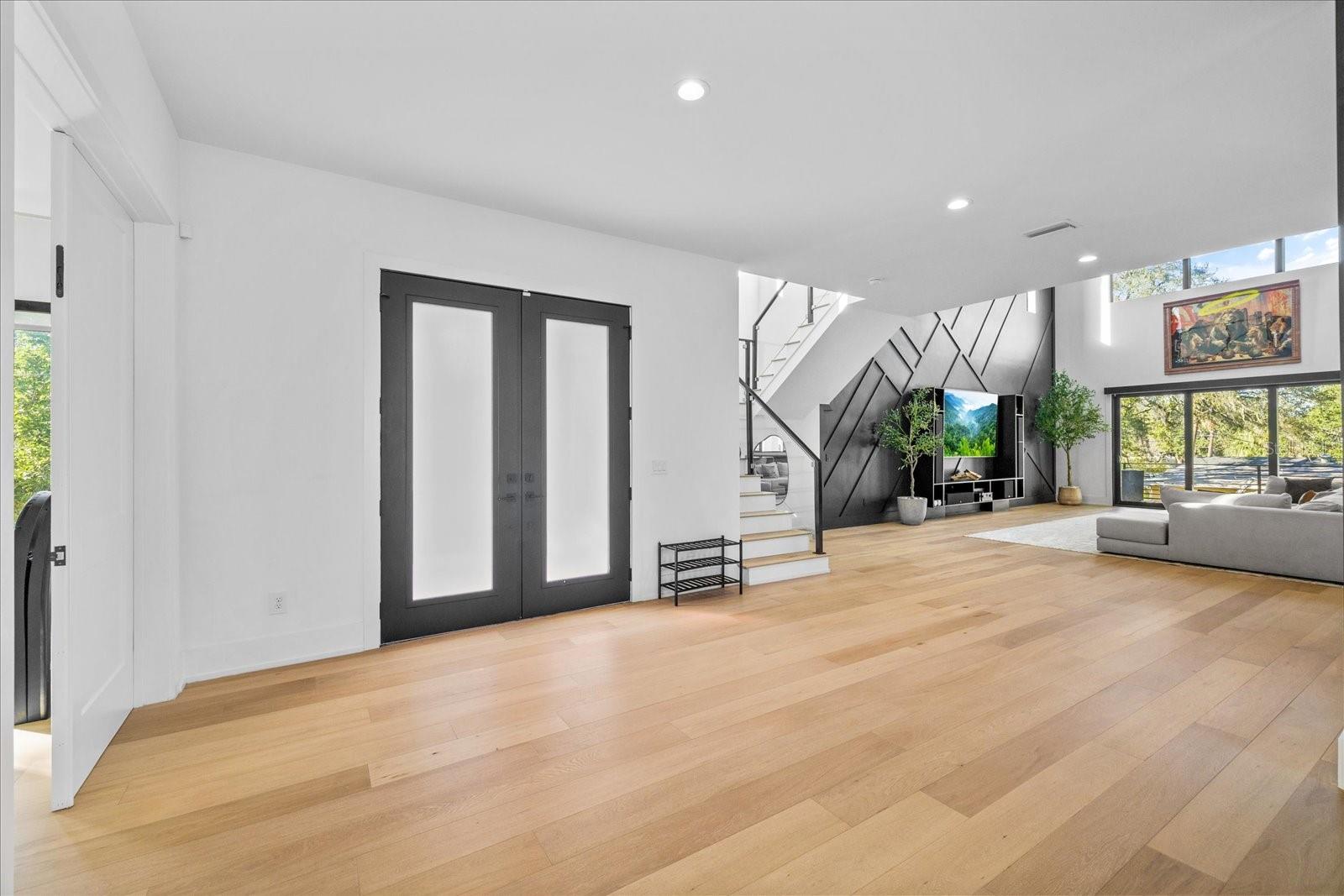 Image 20 of 73 For 4717 Estrella Street