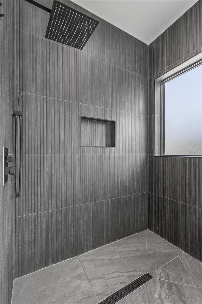 Image 37 of 73 For 4717 Estrella Street