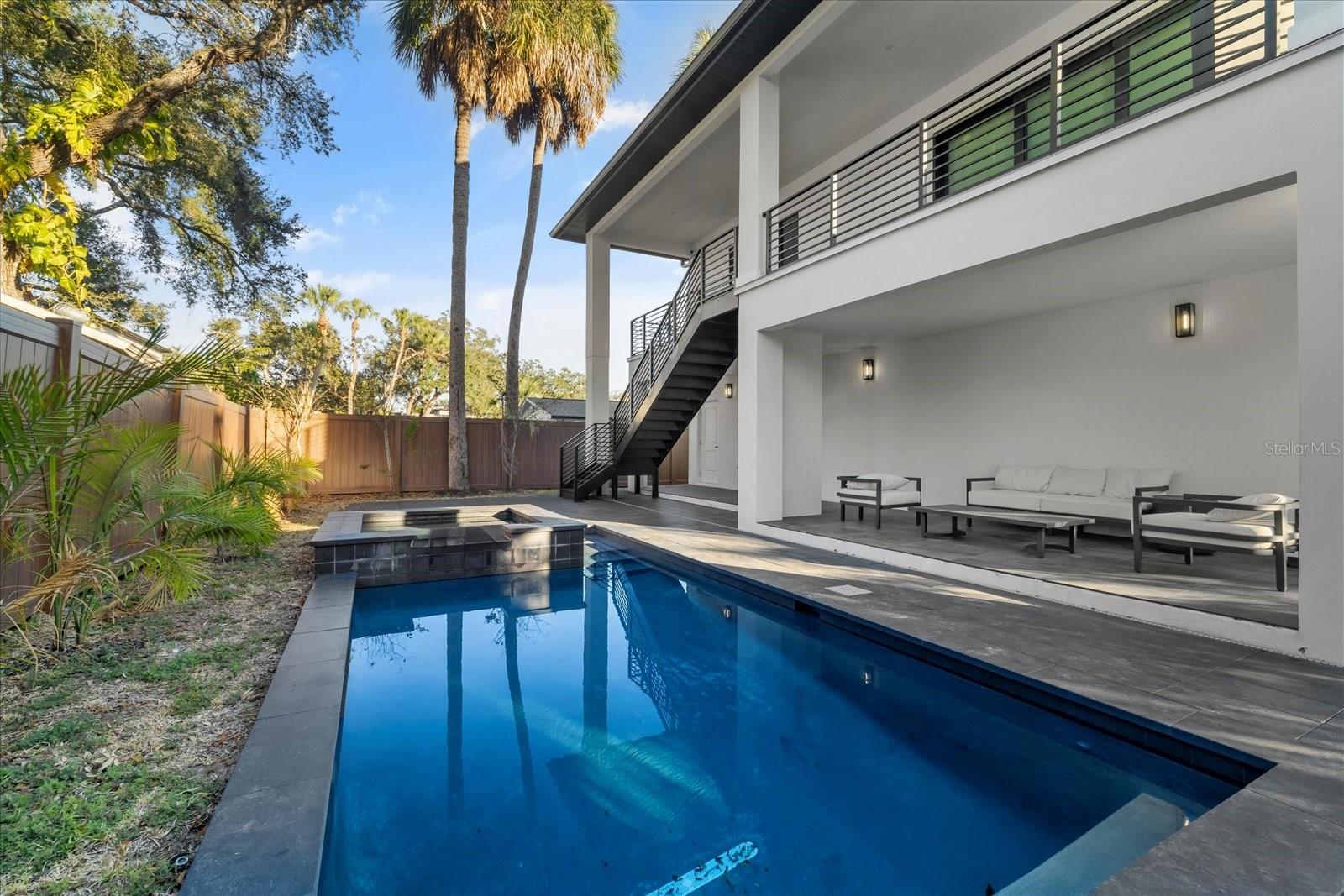 Image 4 of 73 For 4717 Estrella Street