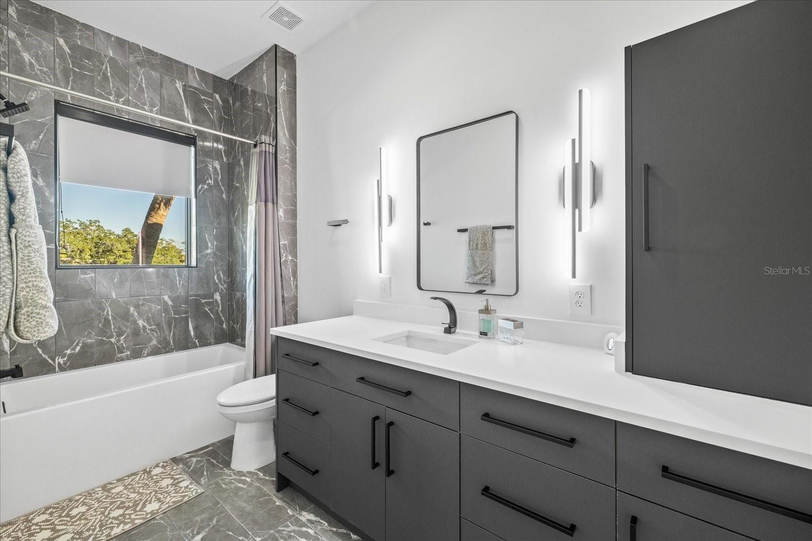 Image 53 of 73 For 4717 Estrella Street