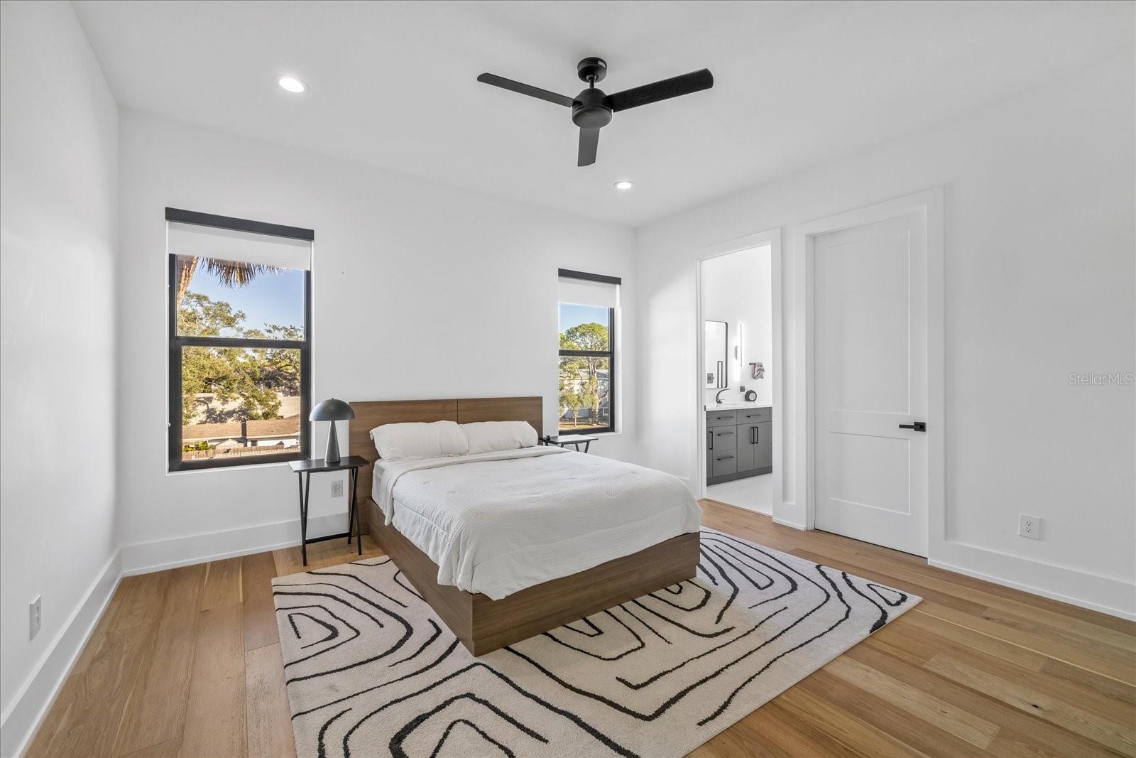 Image 54 of 73 For 4717 Estrella Street