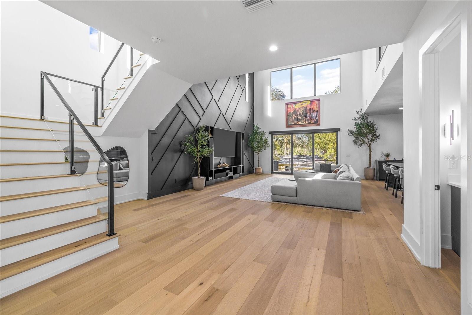 Image 6 of 73 For 4717 Estrella Street