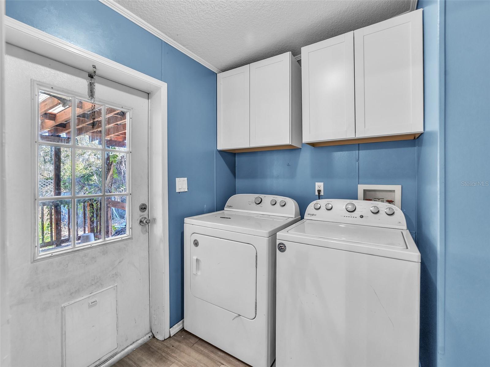 Image 16 of 44 For 12201 Glenhill Drive