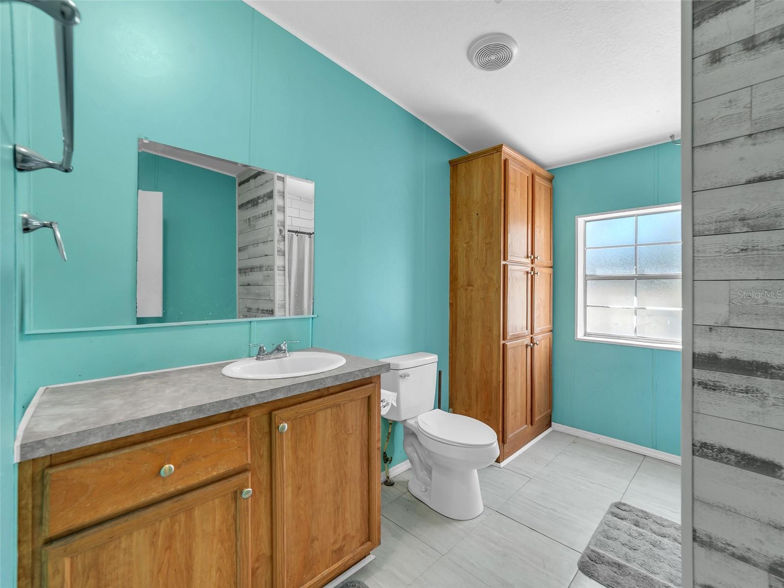 Image 26 of 44 For 12201 Glenhill Drive