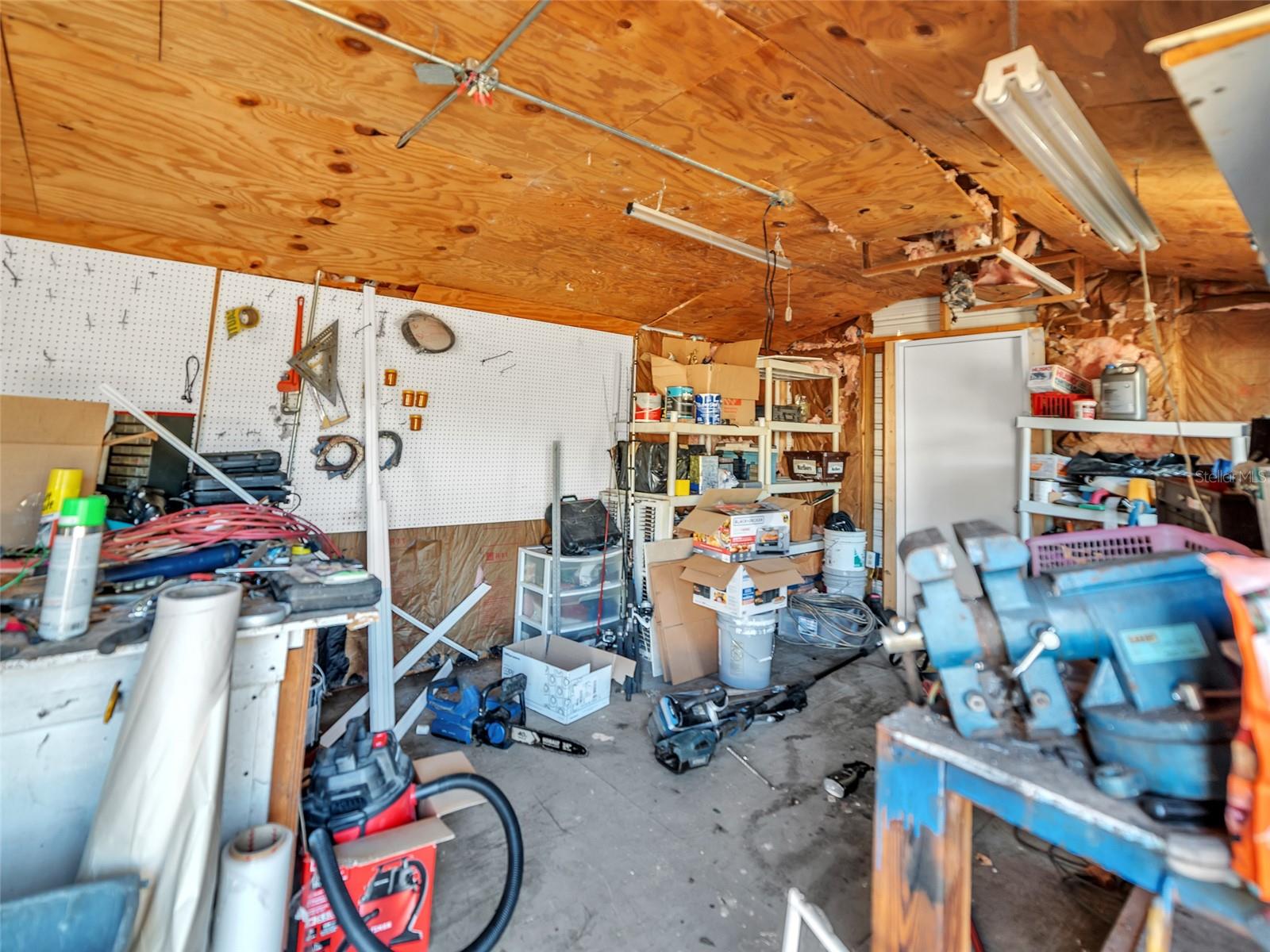 Image 36 of 44 For 12201 Glenhill Drive