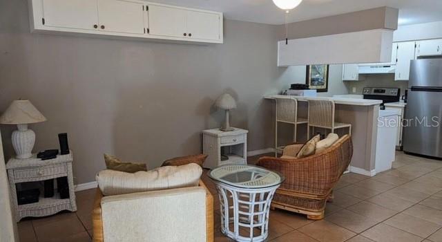 Image 8 of 22 For 957 Mayo Drive 957