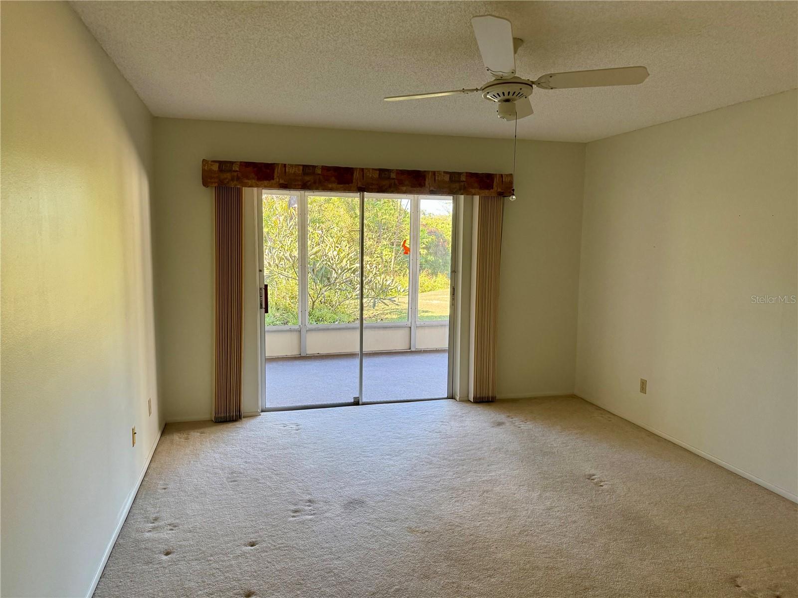 Image 11 of 19 For 1482 Glengarry Drive