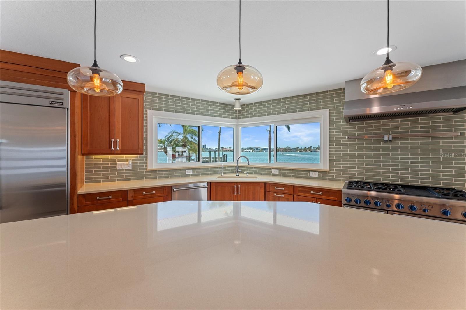 Listing photo id 32 for 11050 7th Street E