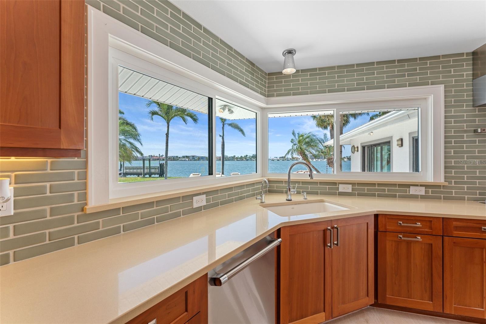 Listing photo id 34 for 11050 7th Street E