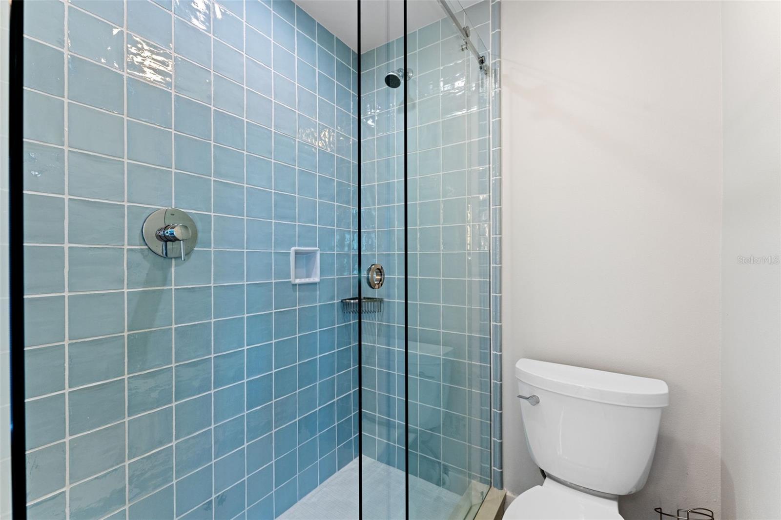 Listing photo id 50 for 11050 7th Street E