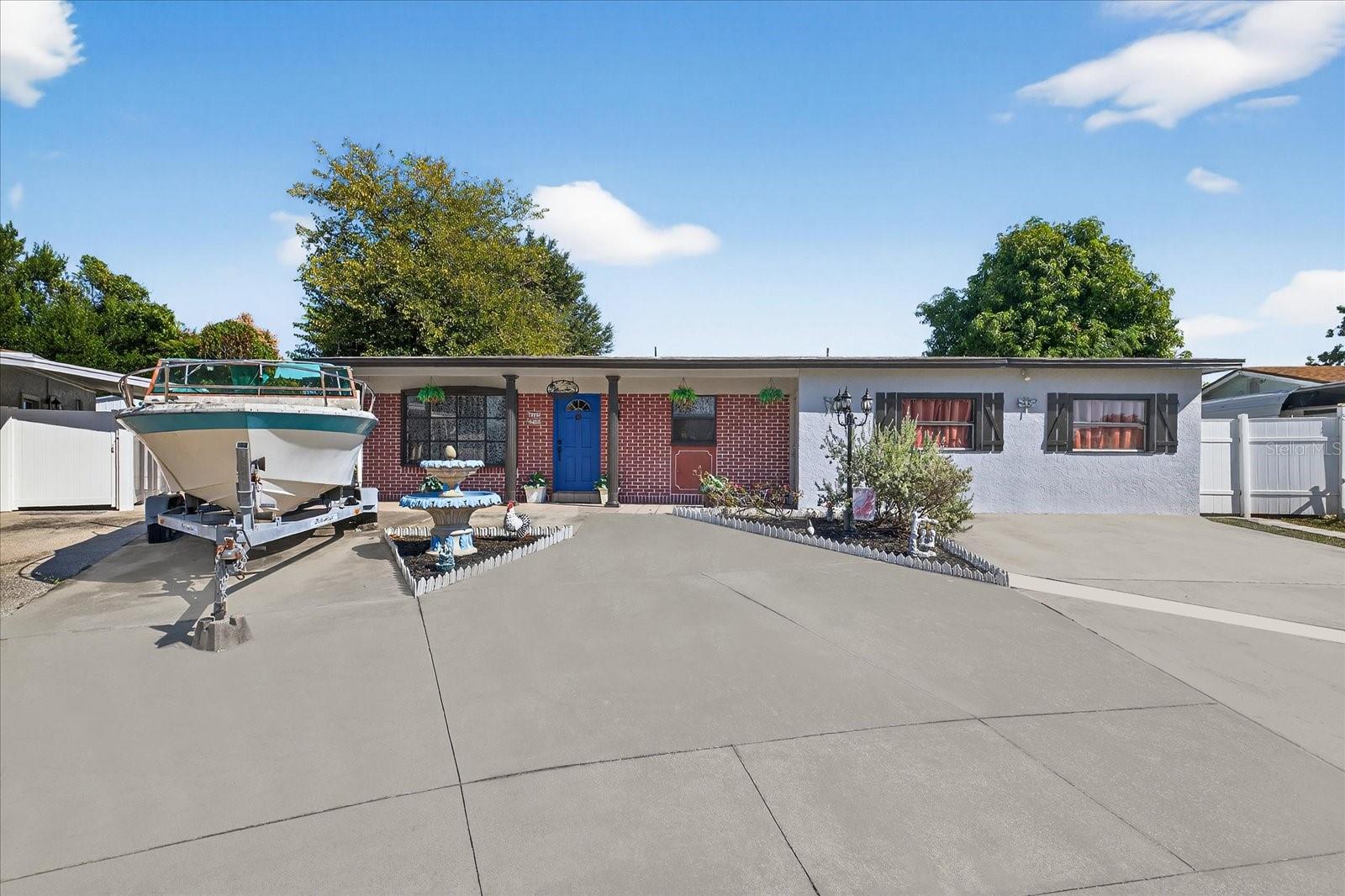 Details for 6507 Dovewood Place, TAMPA, FL 33634