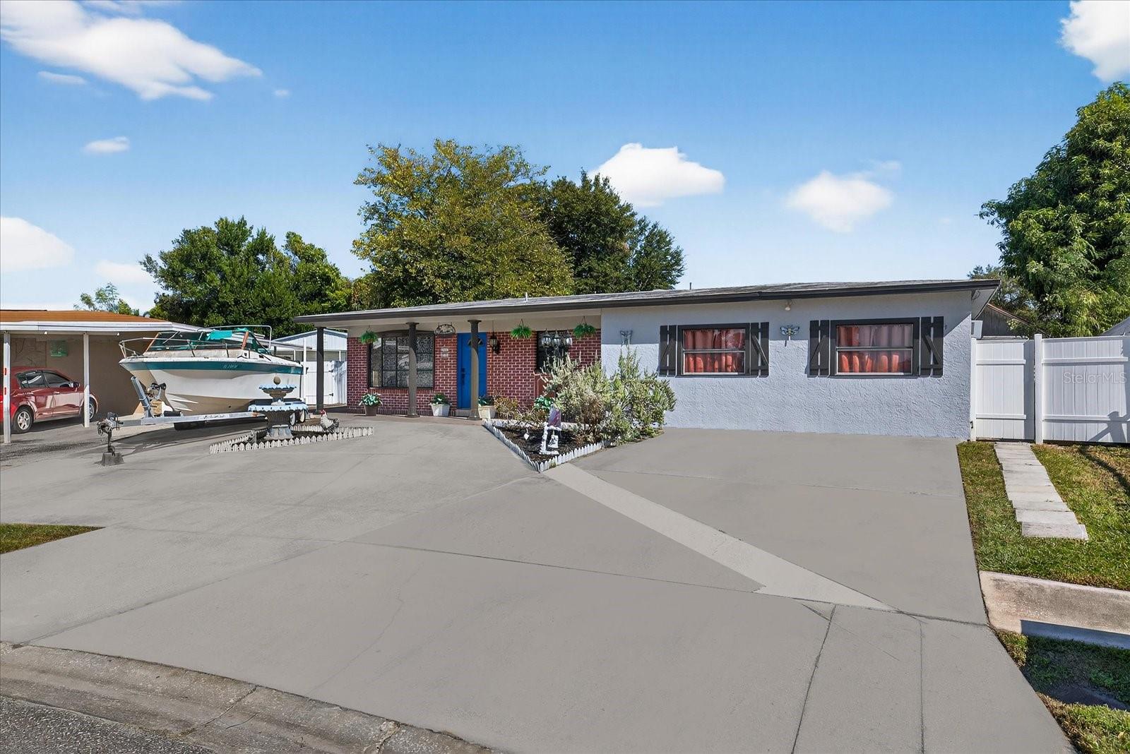 Image 4 of 36 For 6507 Dovewood Place