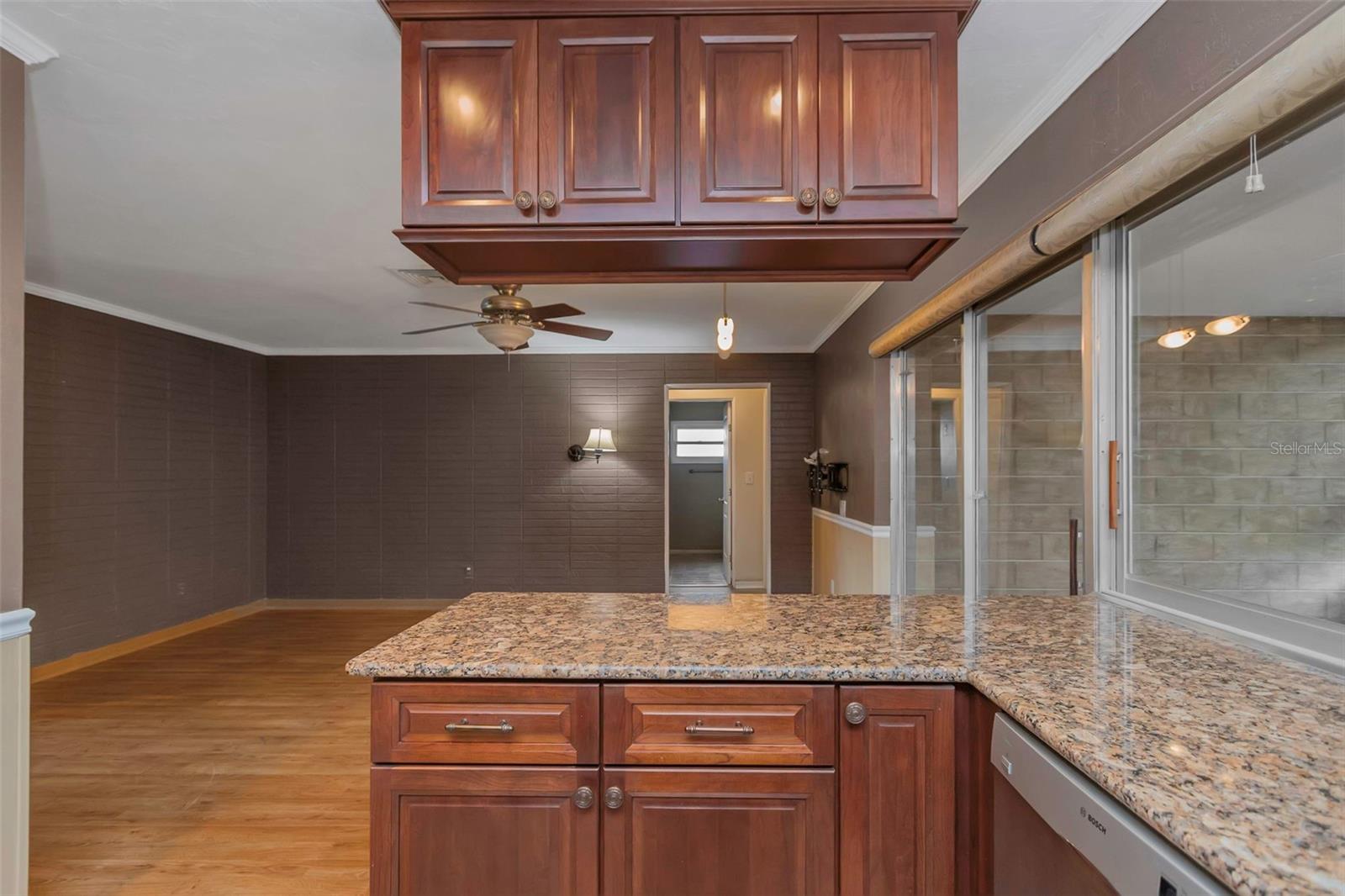 Image 17 of 44 For 1773 63rd Avenue S