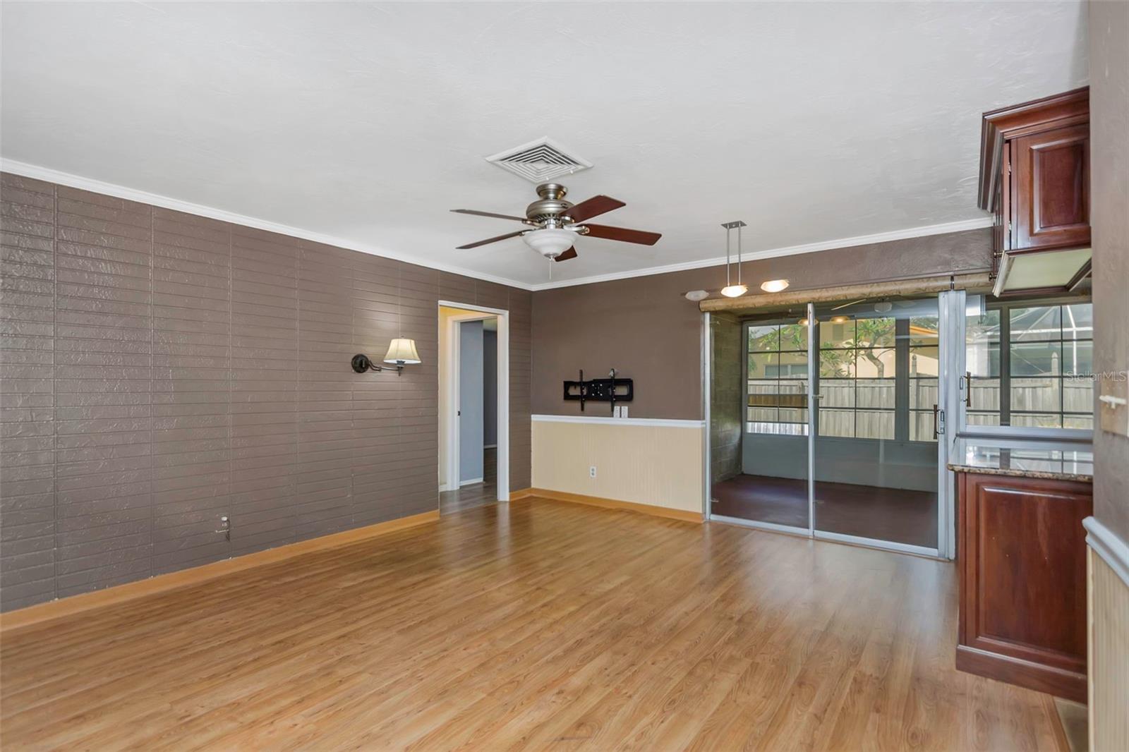 Image 19 of 44 For 1773 63rd Avenue S