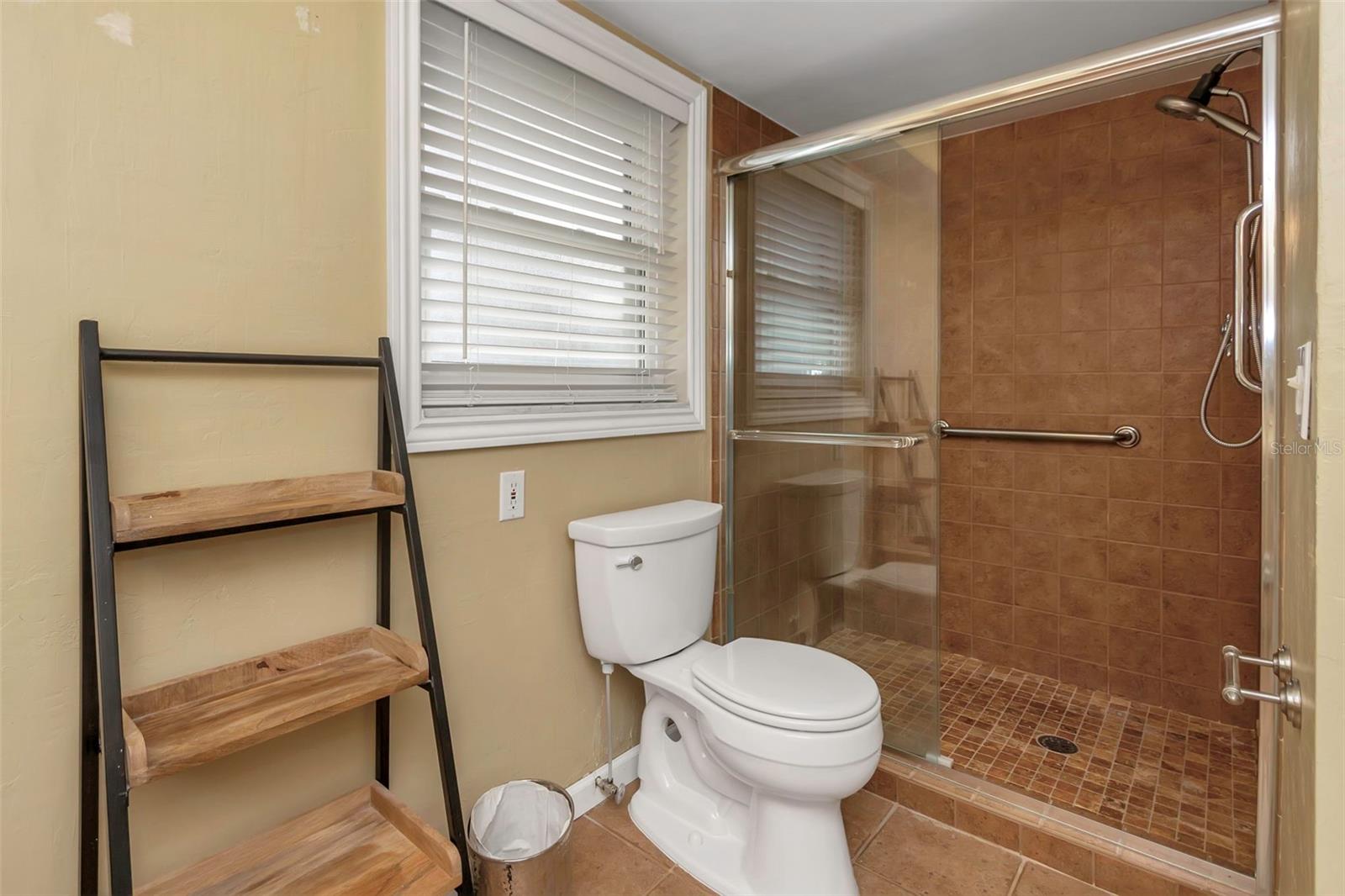 Image 27 of 44 For 1773 63rd Avenue S