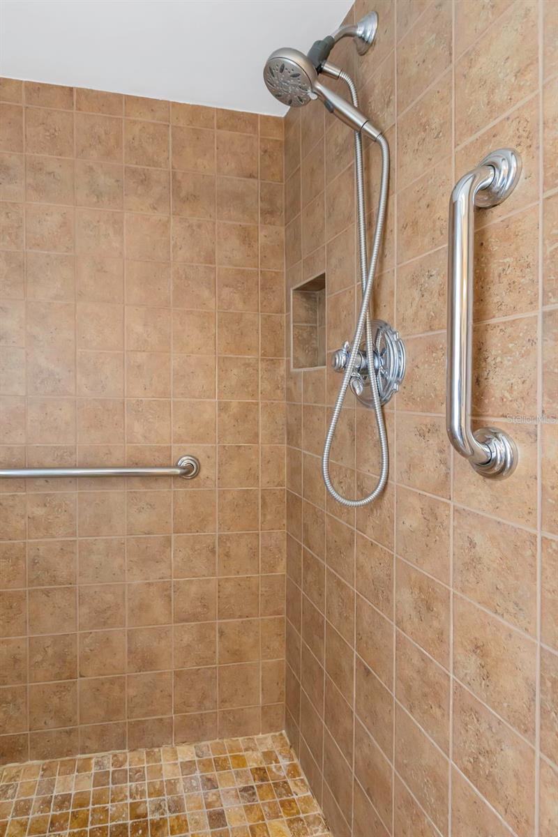 Image 28 of 44 For 1773 63rd Avenue S