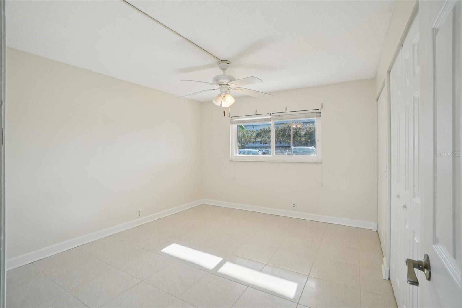 Image 10 of 34 For 1847 Shore Drive S 117