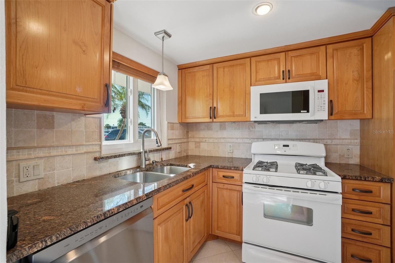 Image 2 of 34 For 1847 Shore Drive S 117