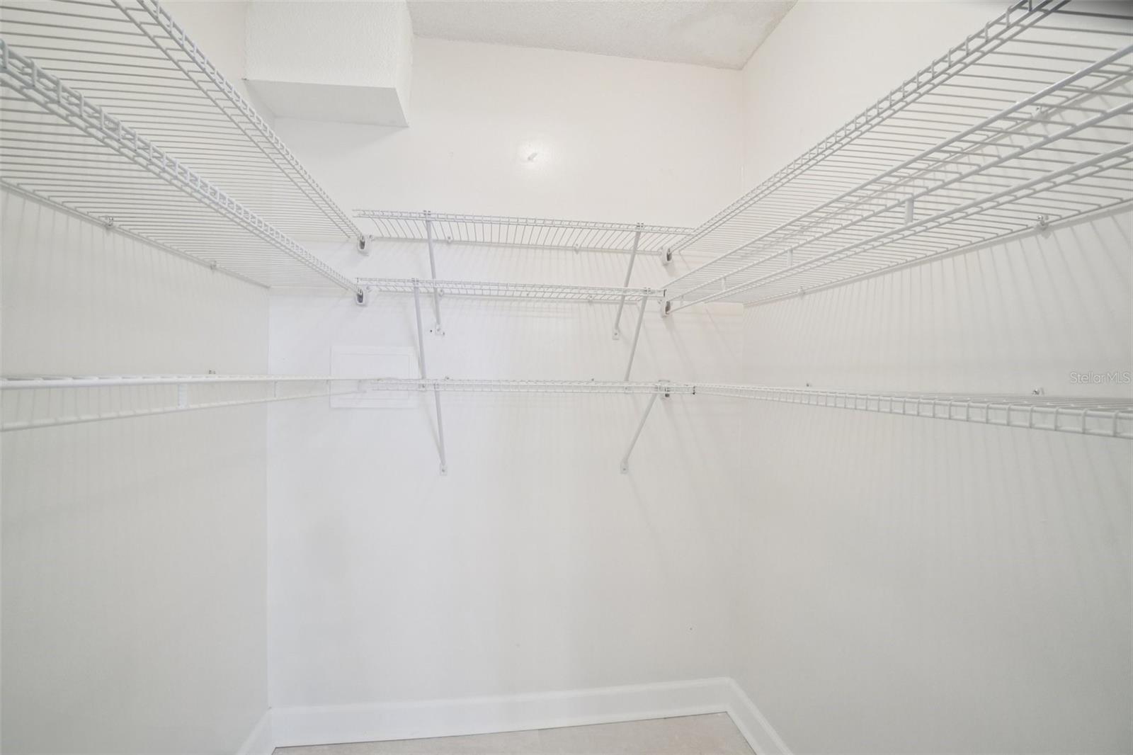 Image 20 of 34 For 1847 Shore Drive S 117