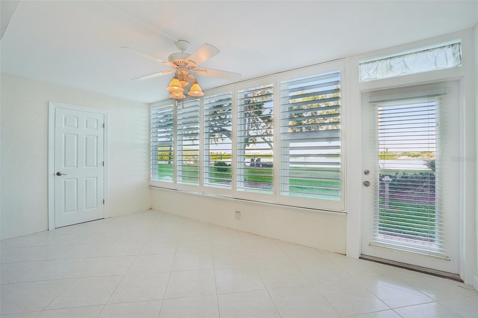 Image 22 of 34 For 1847 Shore Drive S 117