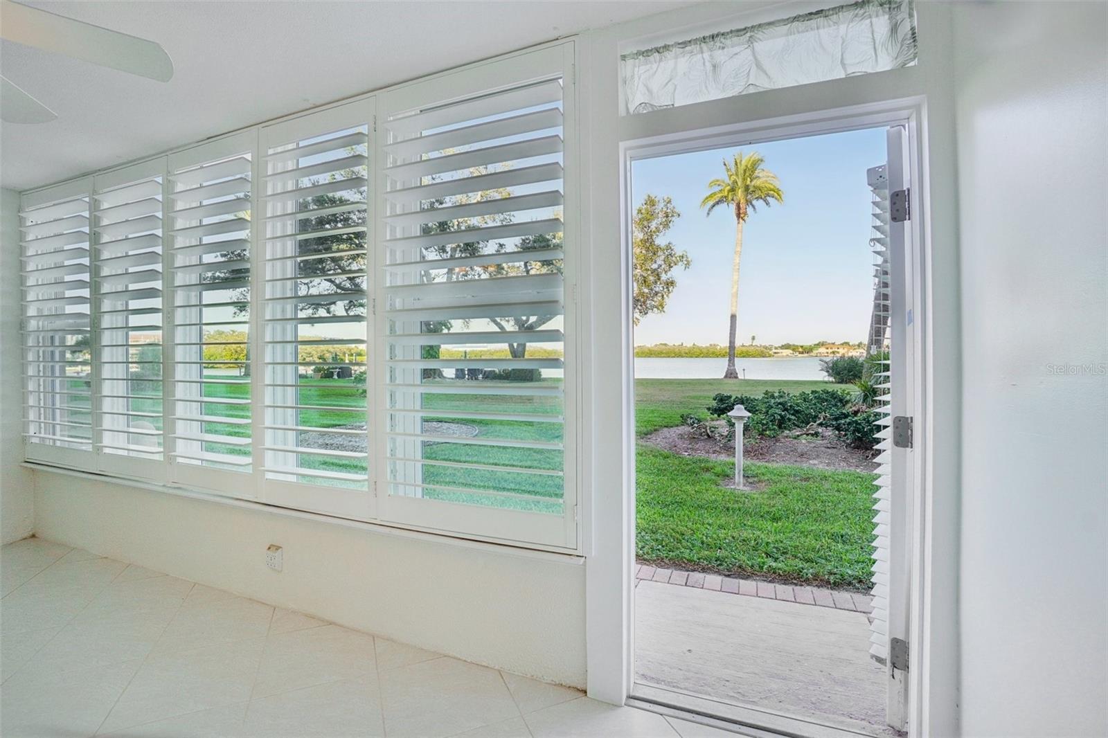 Image 24 of 34 For 1847 Shore Drive S 117