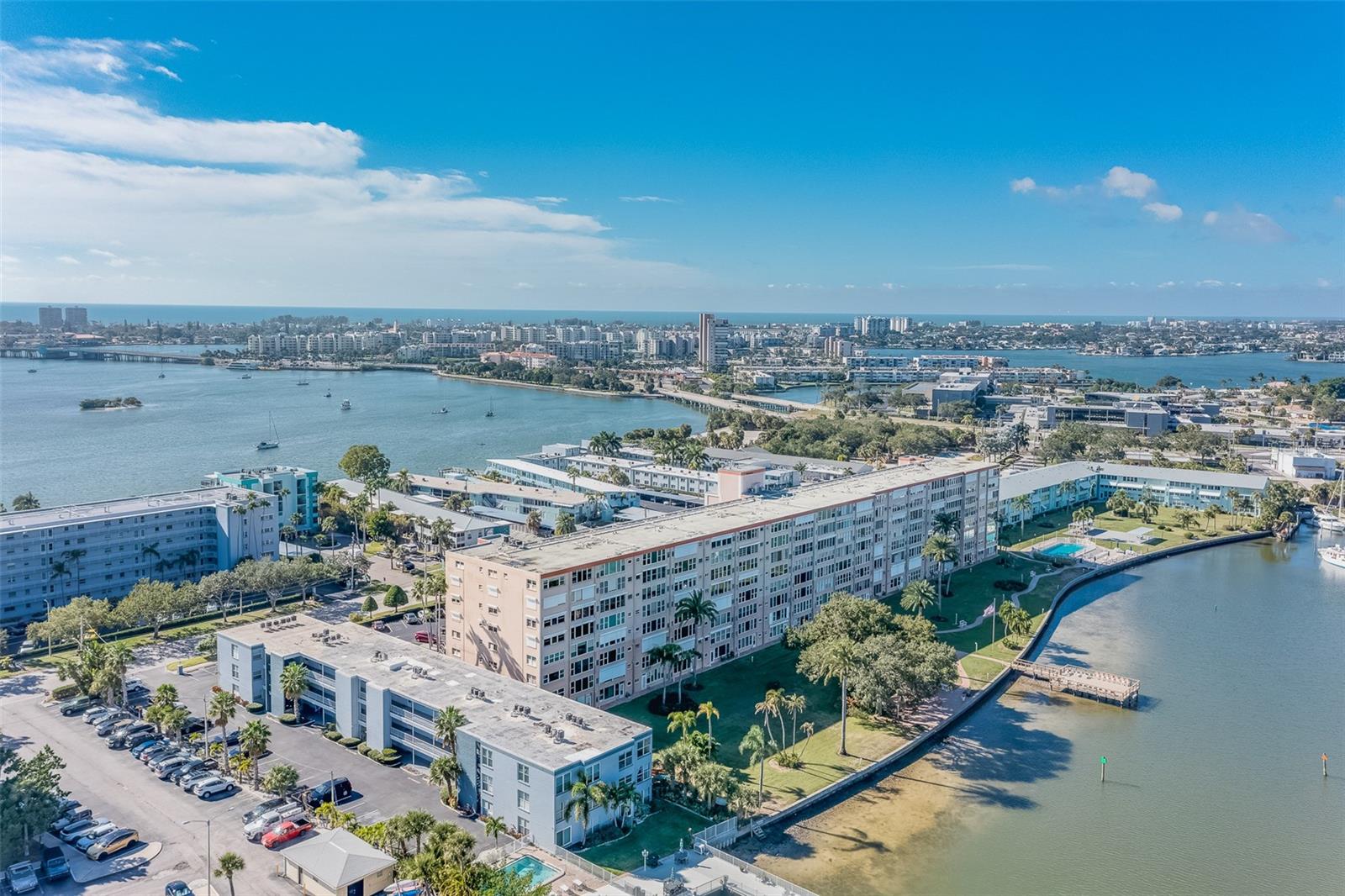 Image 32 of 34 For 1847 Shore Drive S 117