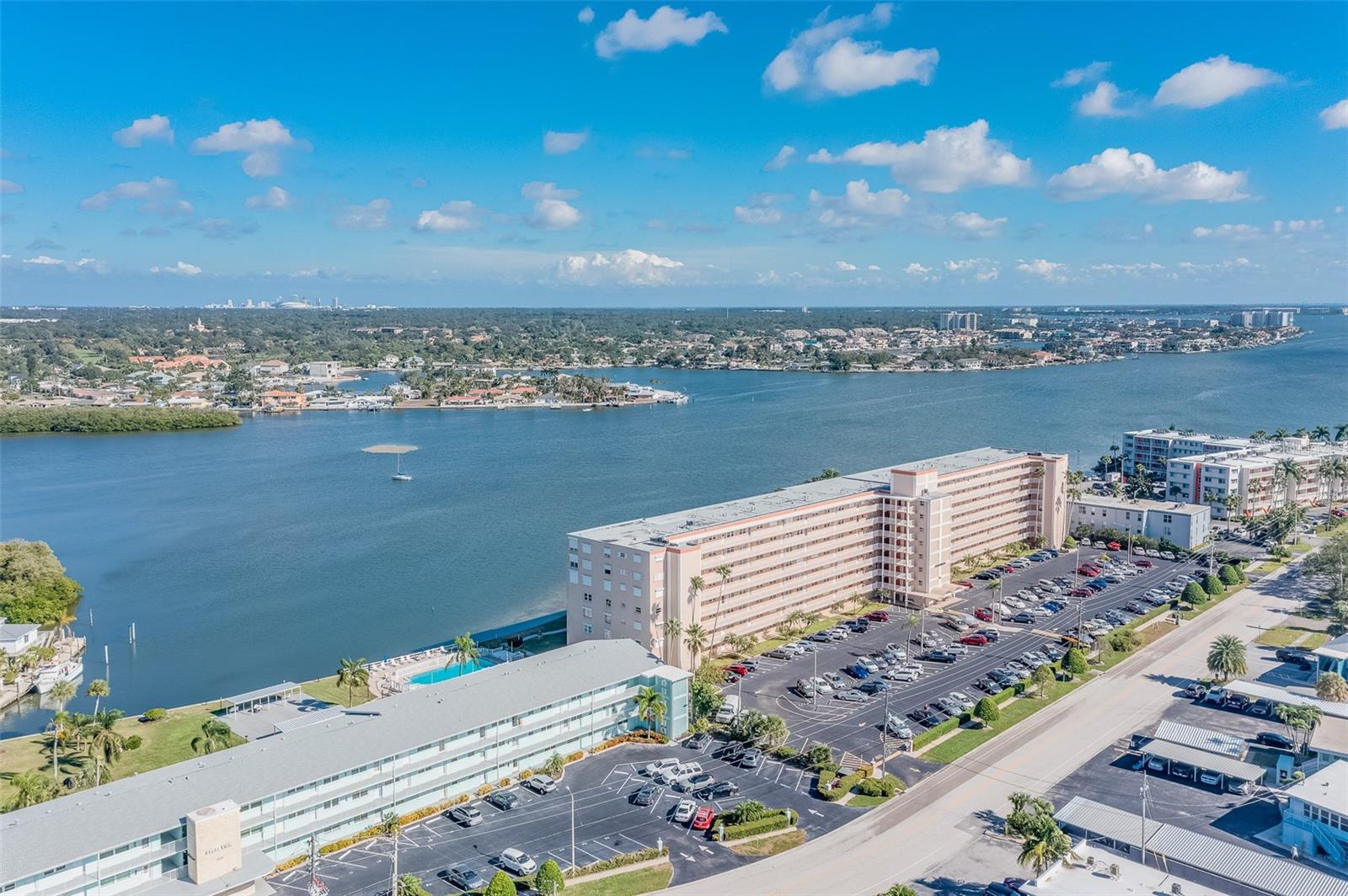 Image 33 of 34 For 1847 Shore Drive S 117