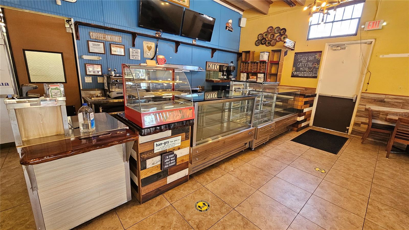 Image 11 of 93 For 830 Main Street