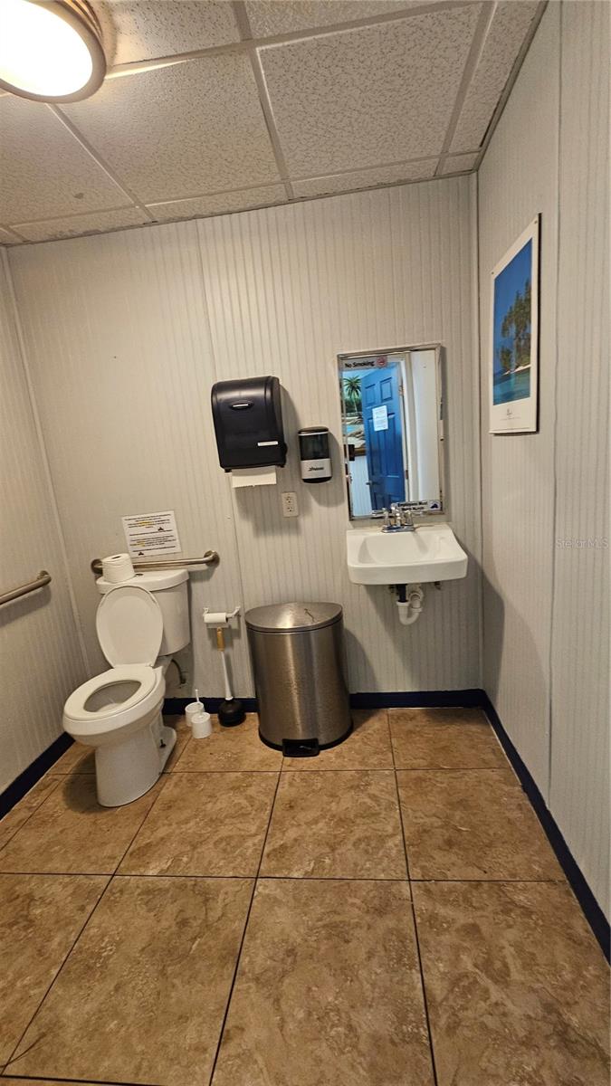 Image 21 of 93 For 830 Main Street