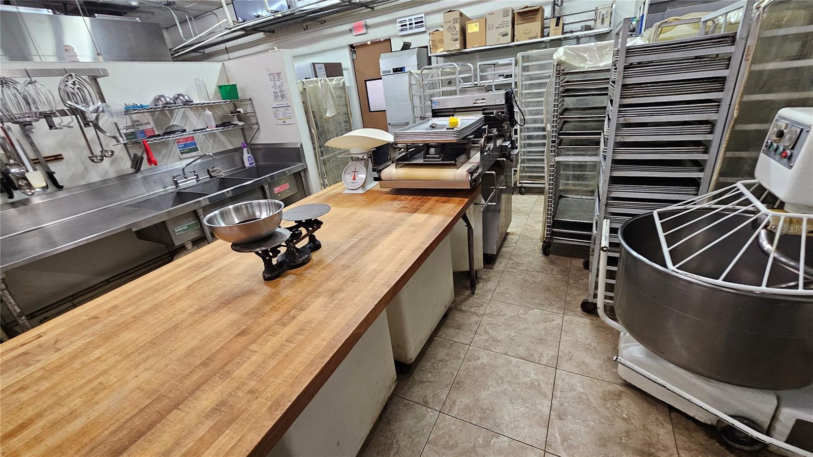 Image 50 of 93 For 830 Main Street