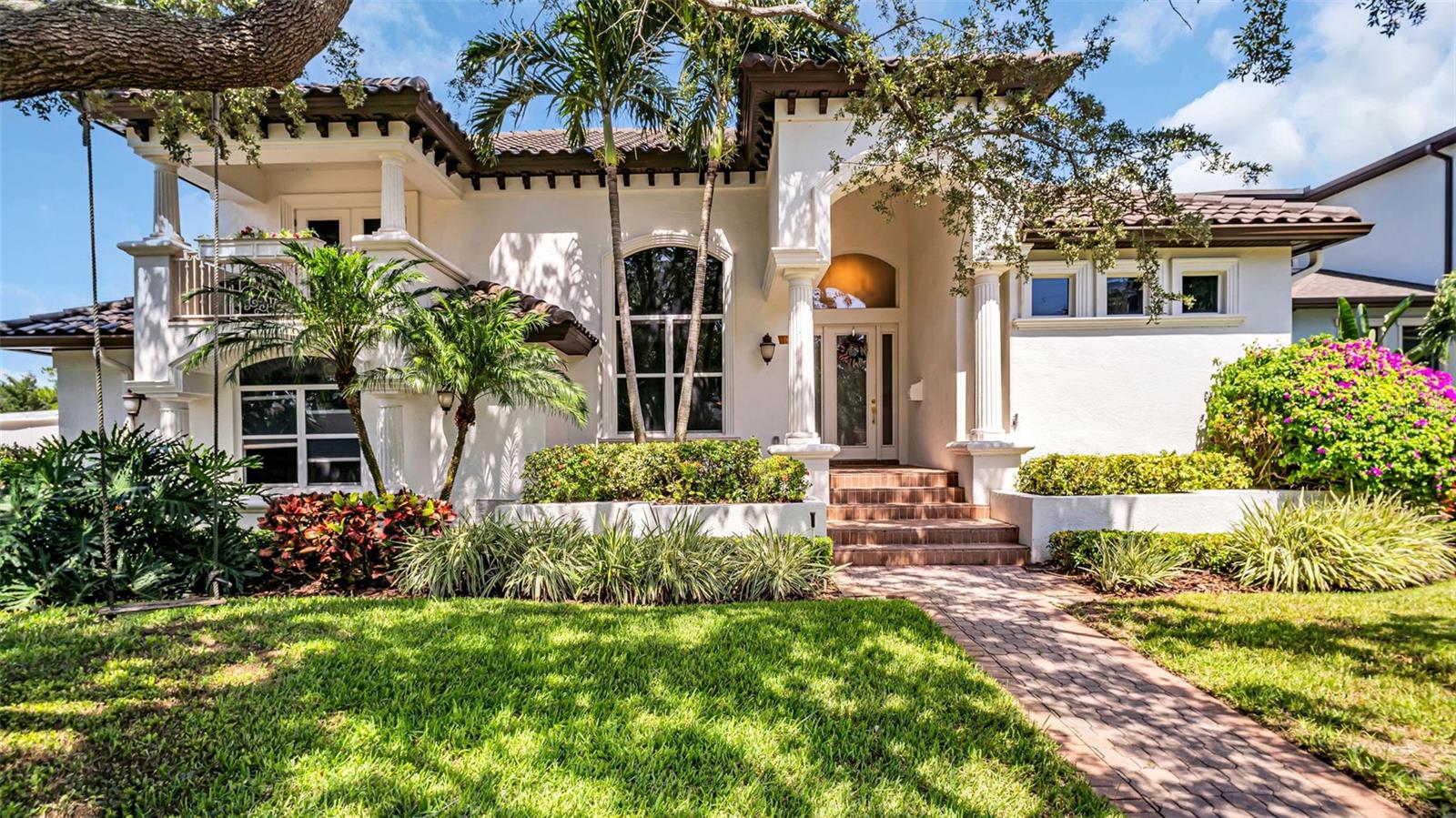 Details for 1089 Cordova Boulevard Ne, ST PETERSBURG, FL 33704