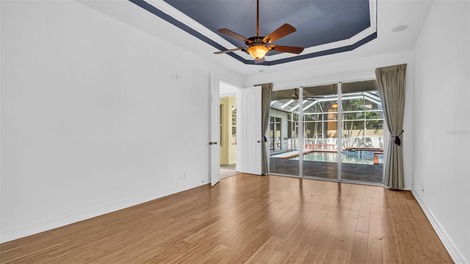 Image 20 of 65 For 1089 Cordova Boulevard Ne