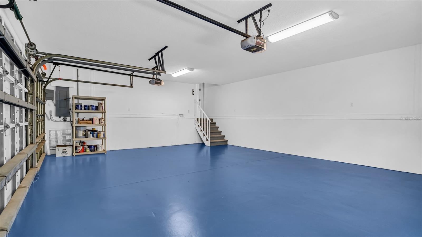 Image 38 of 65 For 1089 Cordova Boulevard Ne