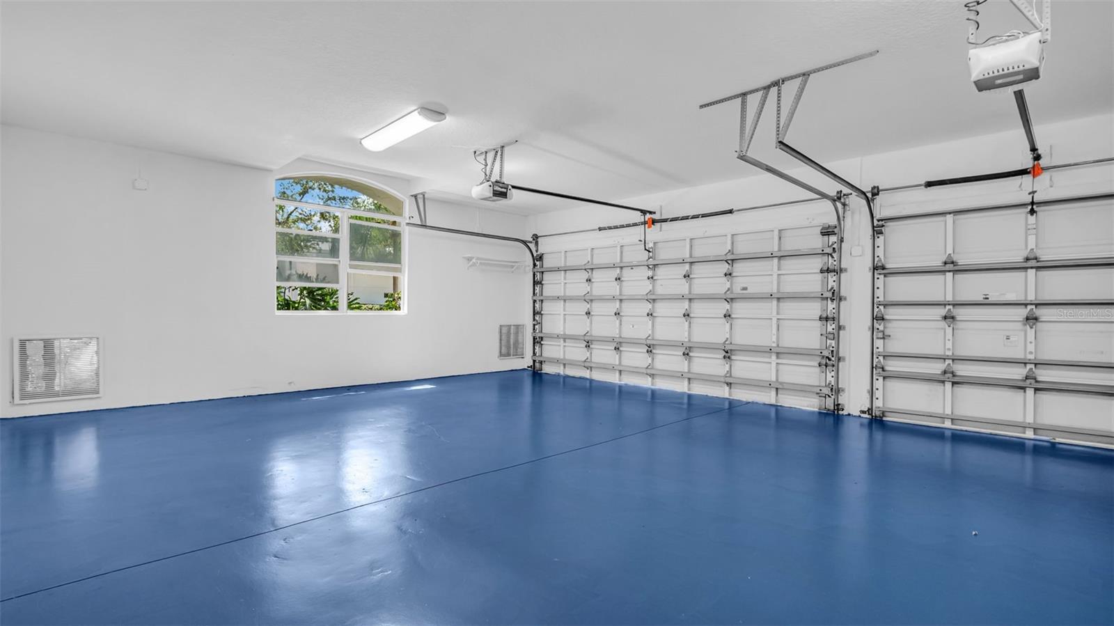 Image 39 of 65 For 1089 Cordova Boulevard Ne