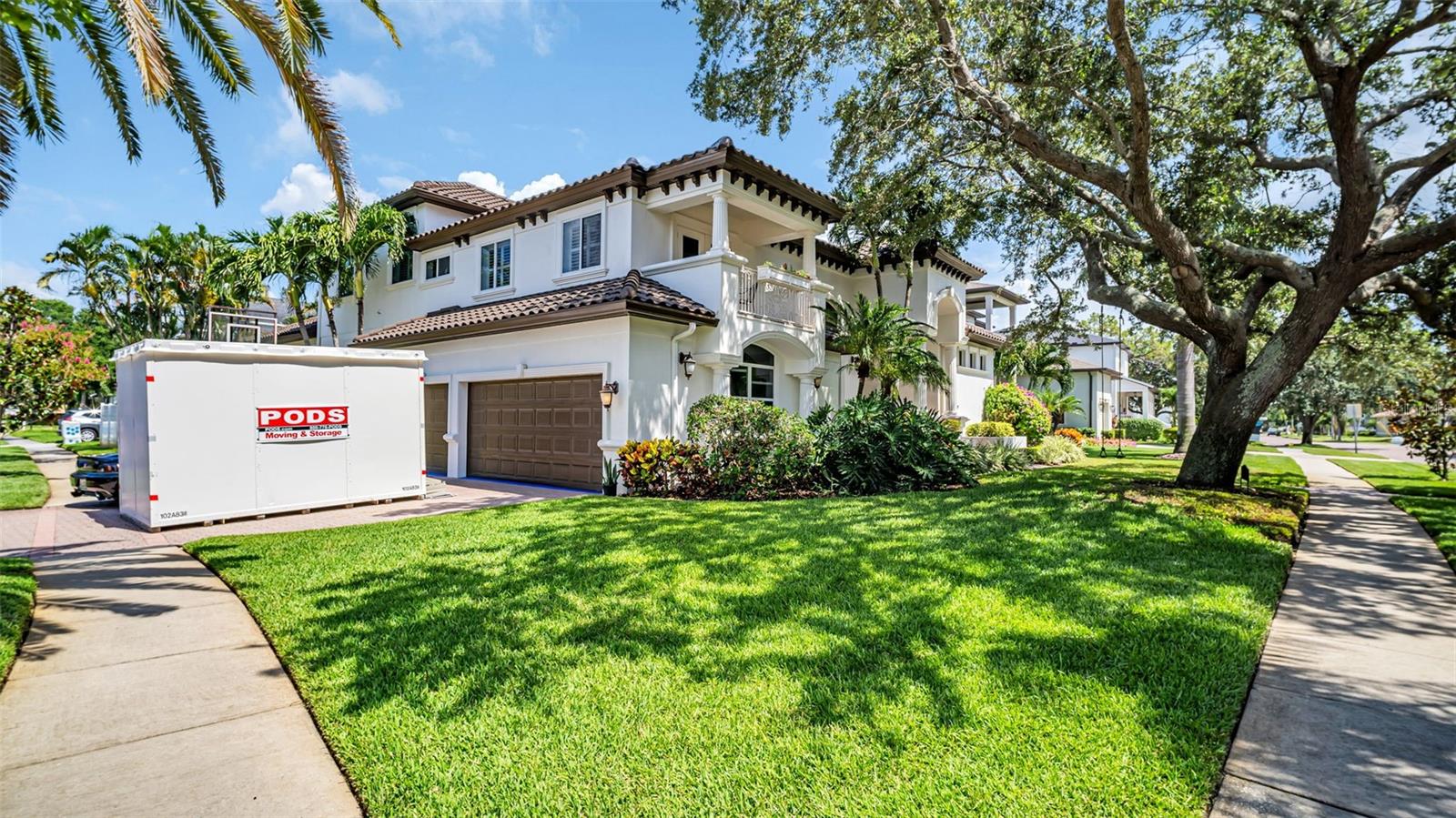 Image 41 of 65 For 1089 Cordova Boulevard Ne