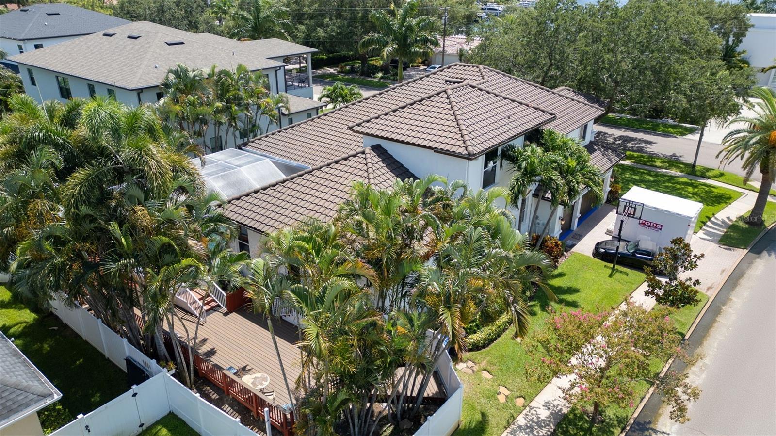 Image 46 of 65 For 1089 Cordova Boulevard Ne