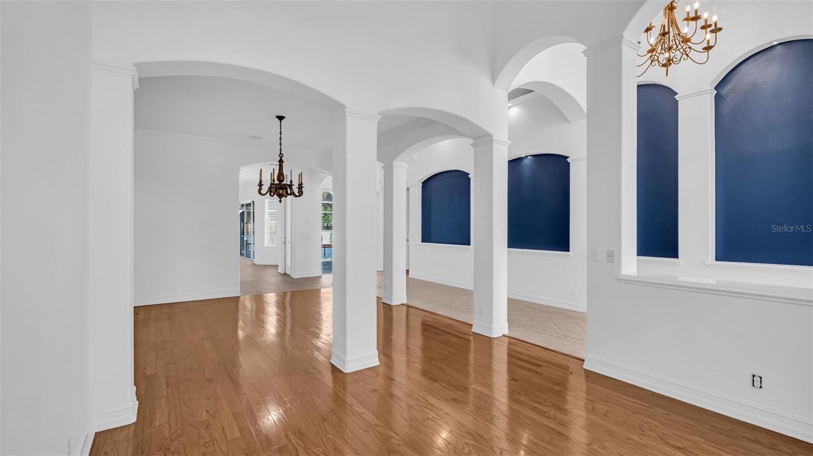 Image 5 of 65 For 1089 Cordova Boulevard Ne