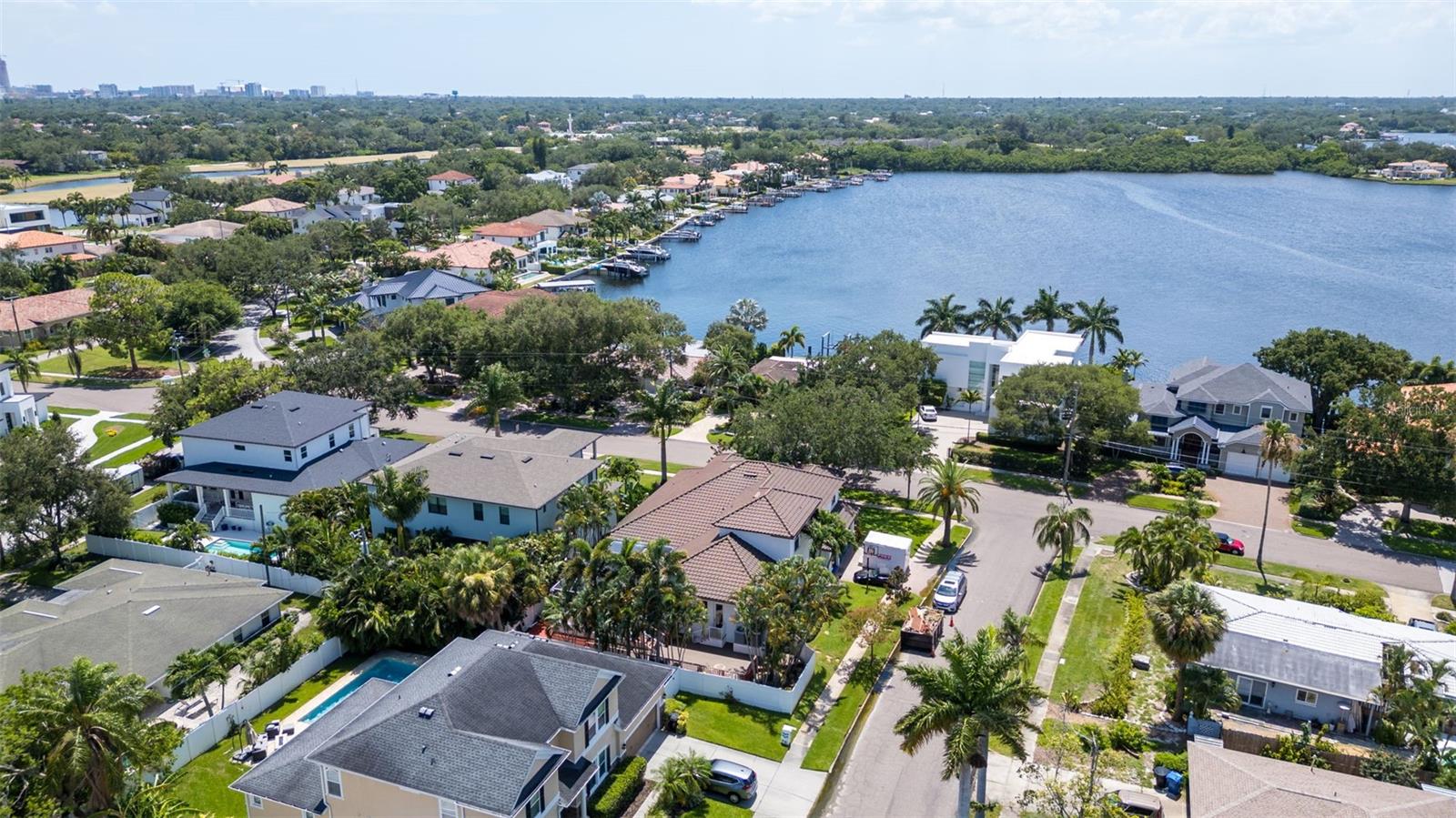 Image 58 of 65 For 1089 Cordova Boulevard Ne