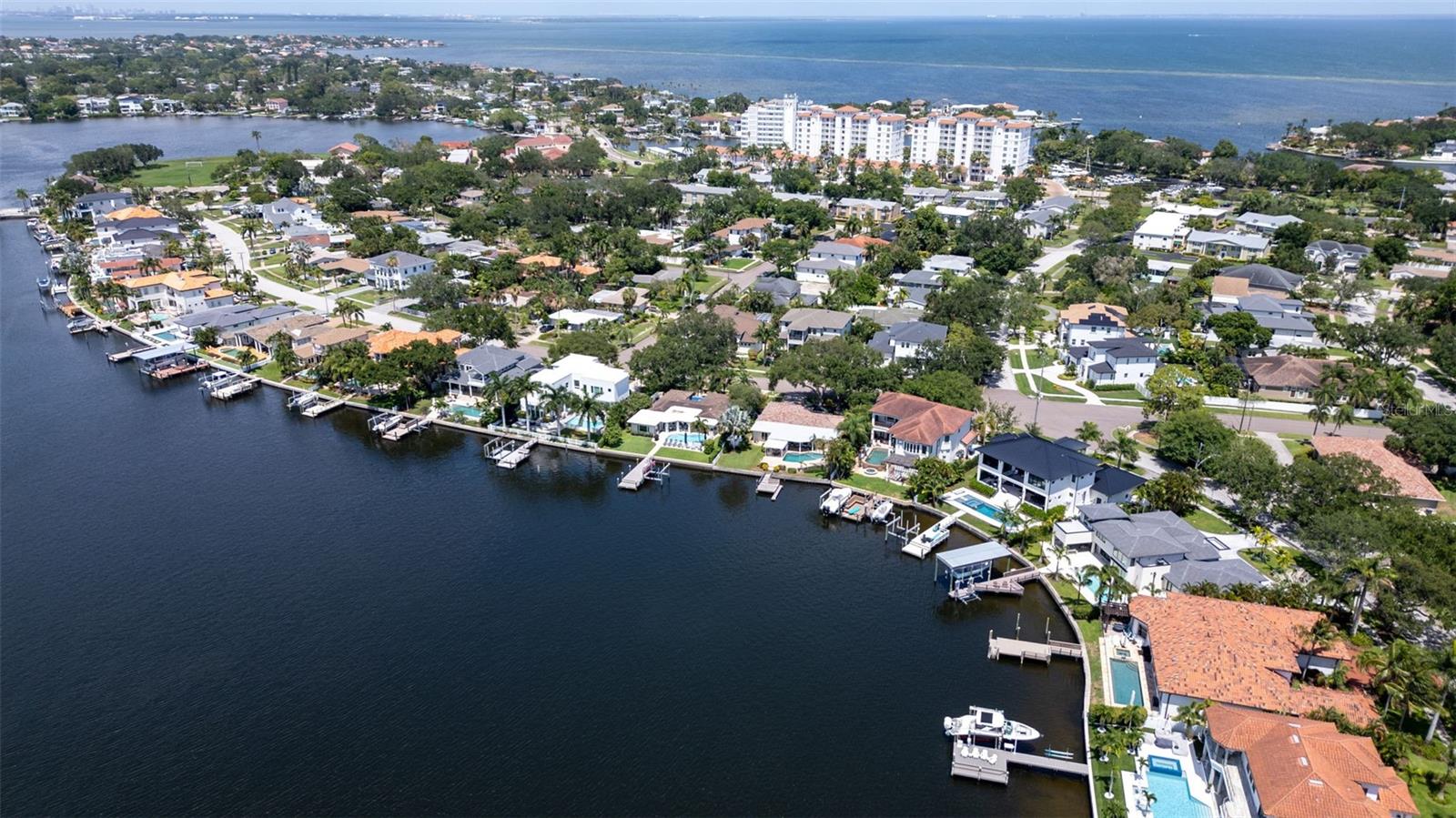 Image 61 of 65 For 1089 Cordova Boulevard Ne