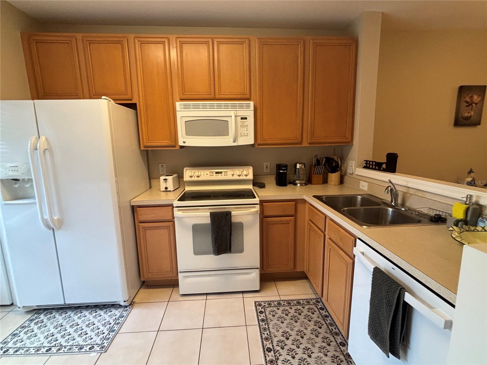 Image 6 of 23 For 870 Vineland Place