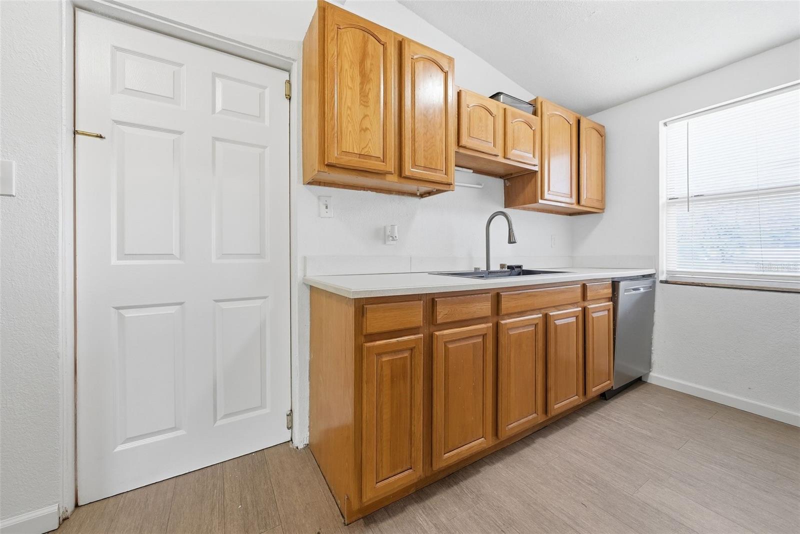 Image 11 of 31 For 1107 5th Street