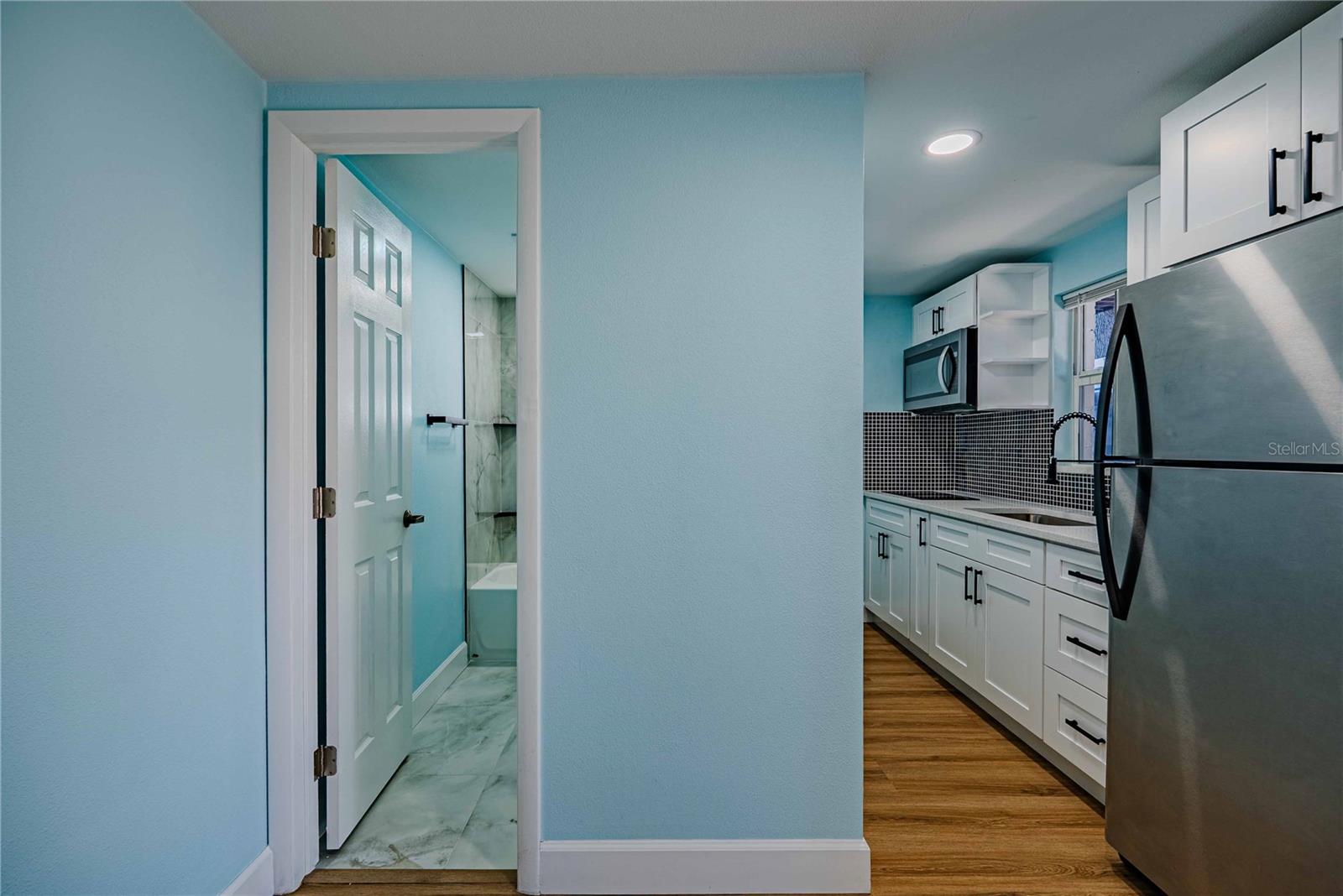 Image 25 of 38 For 1835 15th Avenue S