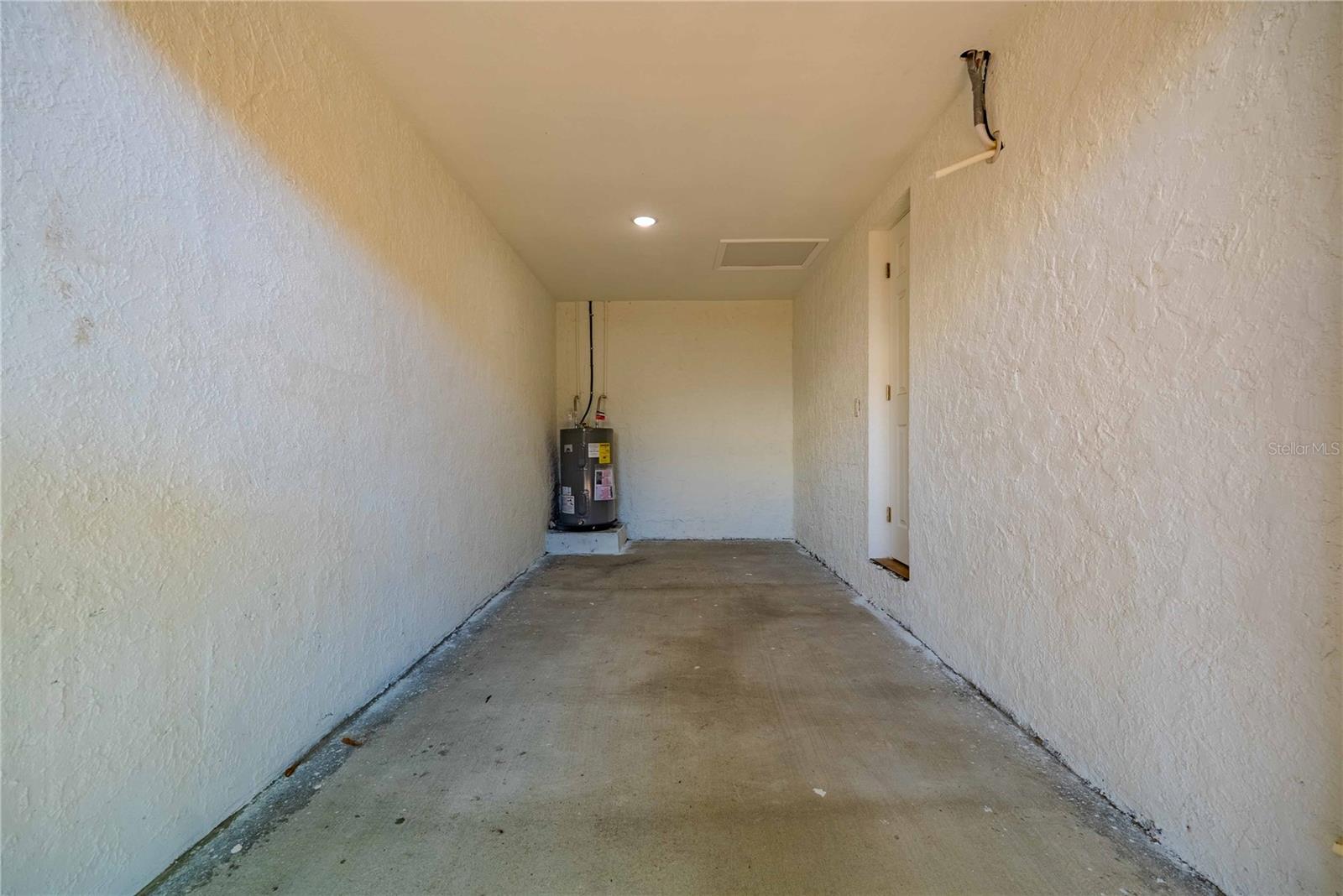 Image 32 of 38 For 1835 15th Avenue S